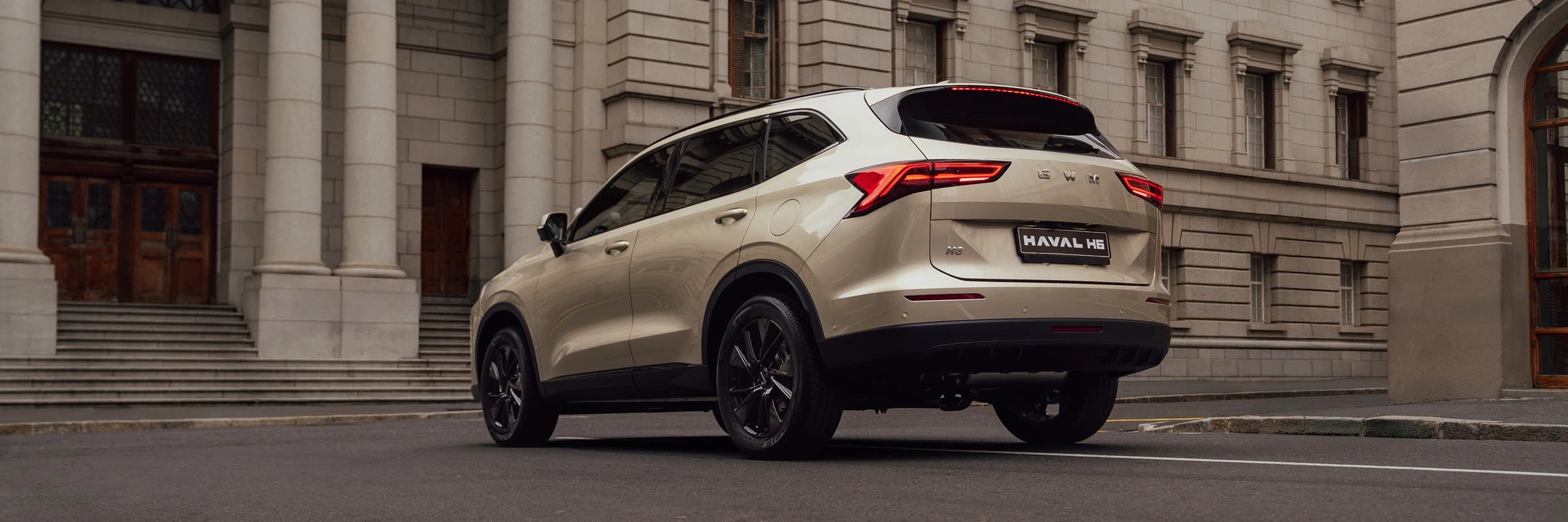 New Haval H6 — photo 2 of 8